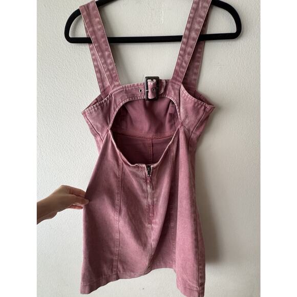 Urban Outfitters Pink Overall Dress Women’s Size Small Open Buckle Back Mini - Picture 4 of 8